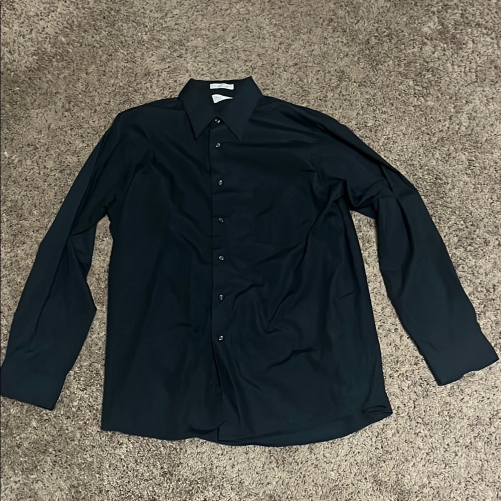 Van Heusen Classic Black Men's Dress Shirt